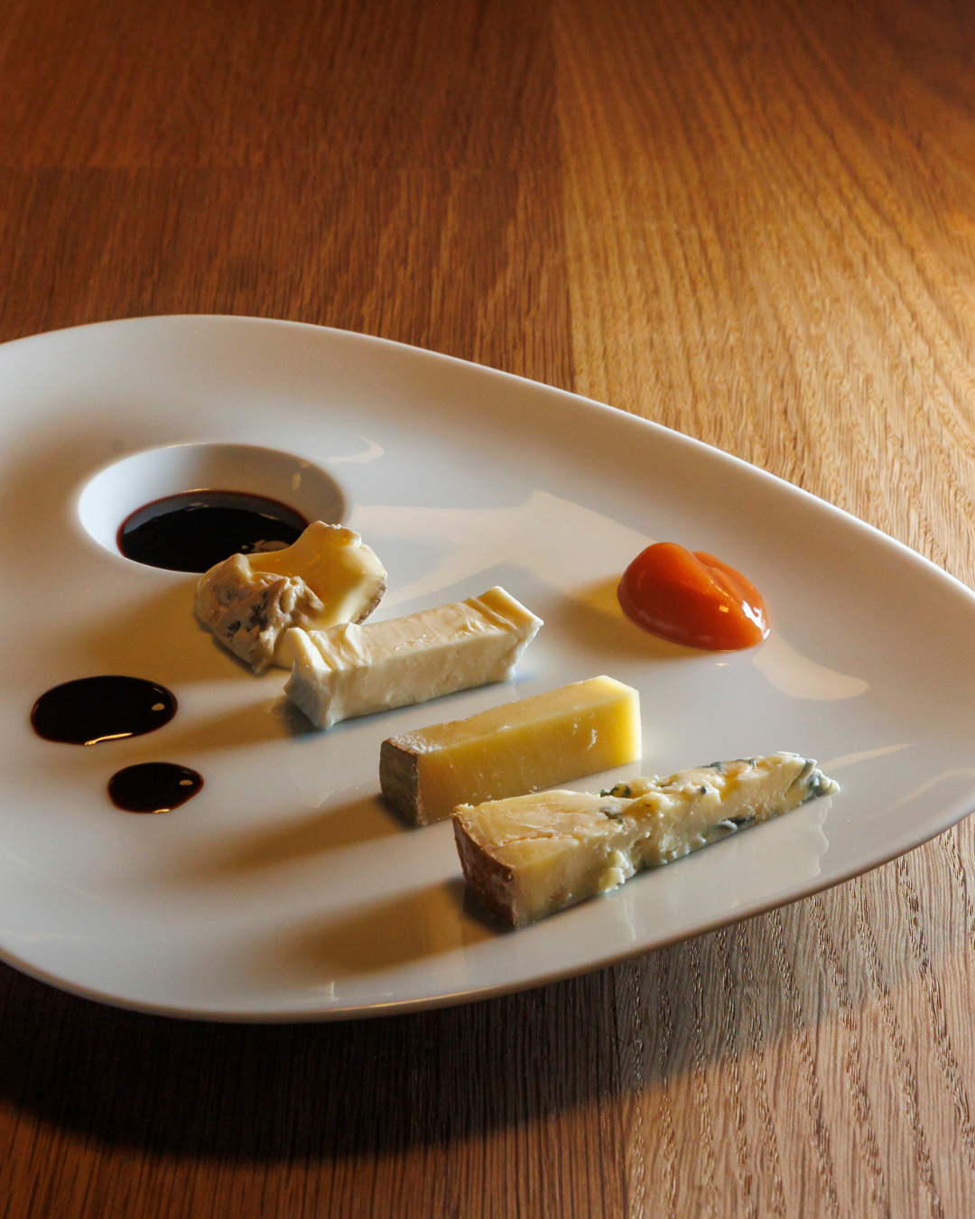 Visit with tasting of 4 wines with 4 appetizers